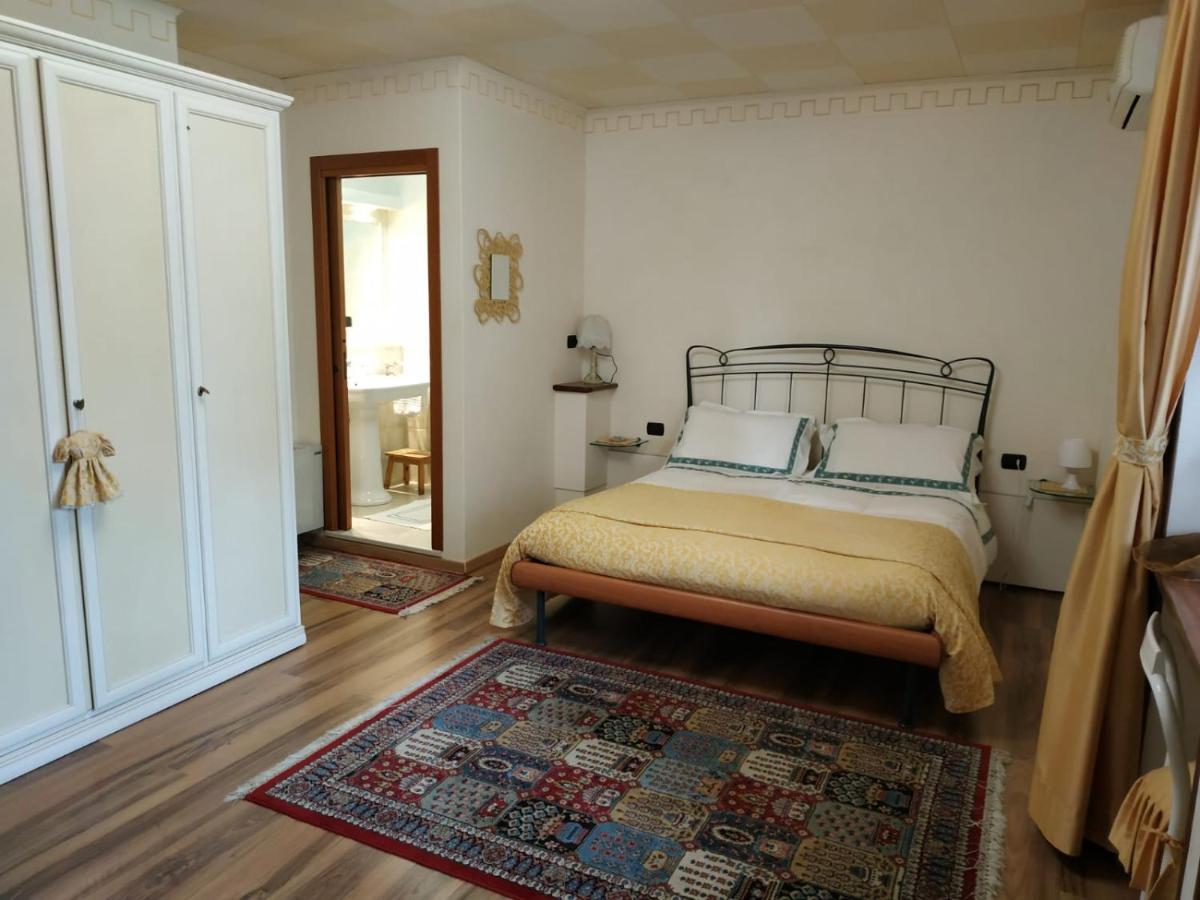 B&B Ernestina Miane Exteriör bild